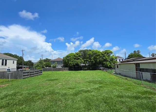 Property at 3418 Avenue M, Galveston, TX 77550