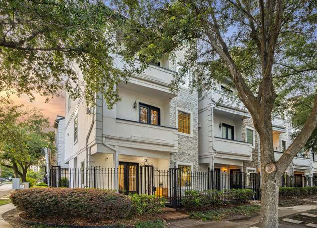 Property at 1529 Rosewood St, Houston, TX 77004, 3 beds, 3.5 baths