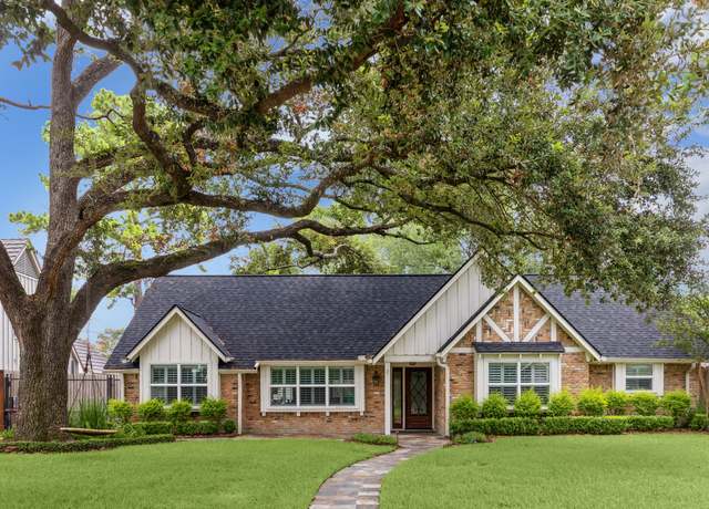 Property at 12310 Woodthorpe Ln, Houston, TX 77024, 3 beds, 2.5 baths