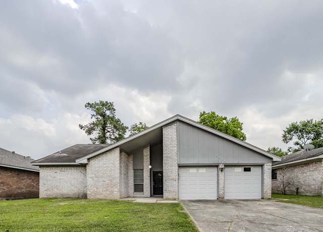 Property at 5606 Cypressgate Dr, Spring, TX 77373, 3 beds, 2 baths