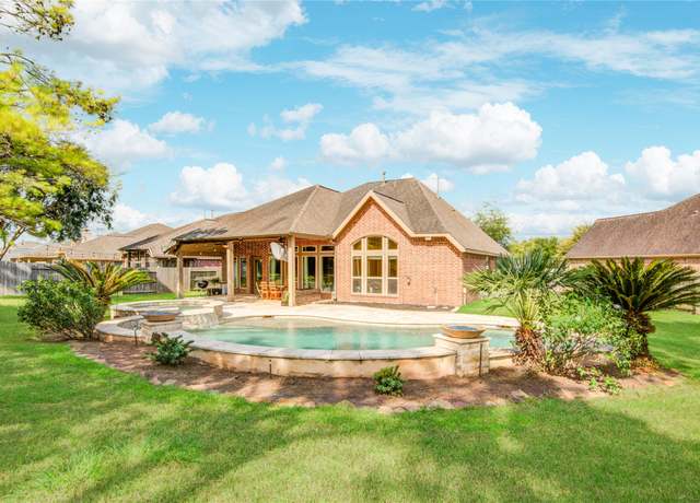 Property at 2214 Orchid Trace Dr, Pearland, TX 77584, 4 beds, 2 baths