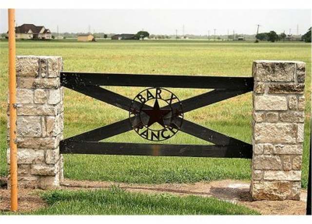 Property at 000 Apache Trl, Angleton, TX 77515