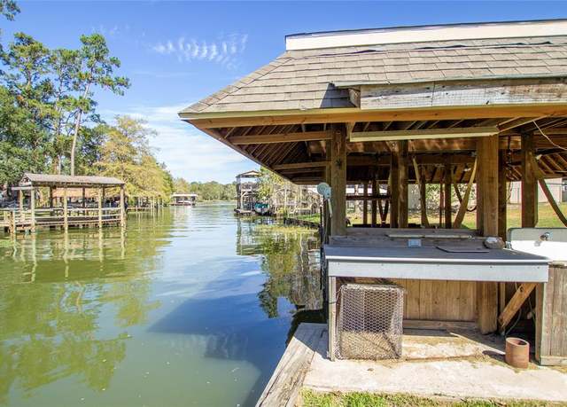 Property at 402 Havard Rd, Huffman, TX 77336, 4 beds, 2.5 baths