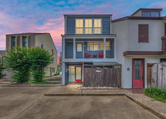 Property at 1437 Bowsprit Pt, Willis, TX 77318, 3 beds, 2.5 baths