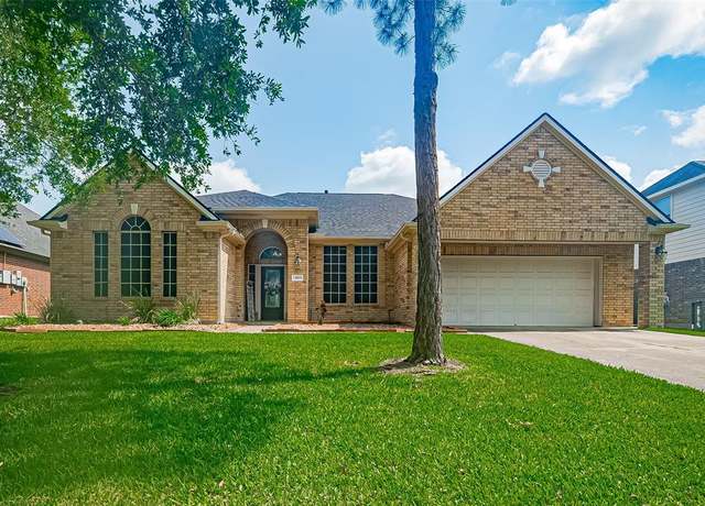 Property at 13903 Autumn Grove Ct, Rosharon, TX 77583, 4 beds, 2.5 baths