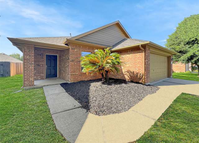 Property at 5427 Cilantro Ln, Baytown, TX 77521, 3 beds, 2 baths