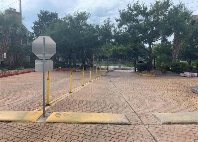 Property at 2300 Old Spanish Trl #2108, Houston, TX 77054, 1 bed, 1 bath