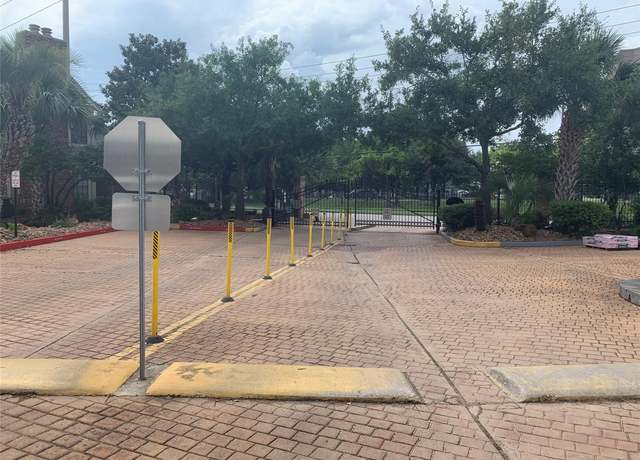 Property at 2300 Old Spanish Trl #2108, Houston, TX 77054, 1 bed, 1 bath