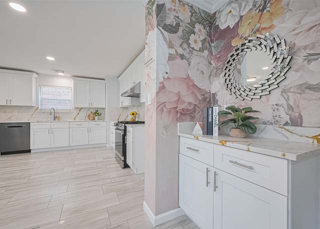 Property at 5914 Clerkenwell Dr, Houston, TX 77084, 3 beds, 2.5 baths