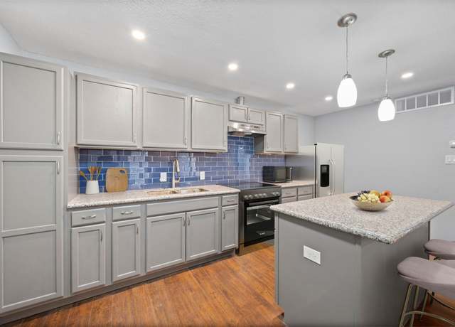 Property at 10211 Sugar Branch Dr #327, Houston, TX 77036, 1 bed, 1 bath