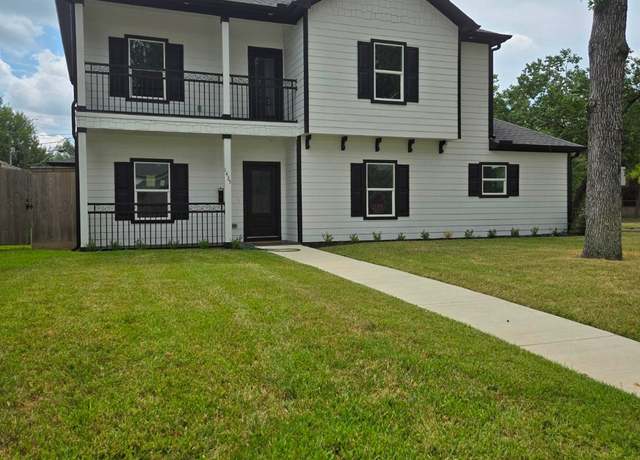 Property at 1435 Overhill St, Houston, TX 77018, 4 beds, 3.5 baths