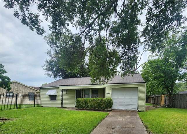 Property at 5918 Lancaster St, Houston, TX 77087, 2 beds, 1 bath