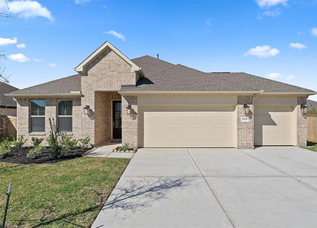 Property at 1524 Apache Heights Dr, Dayton, TX 77535, 4 beds, 3 baths