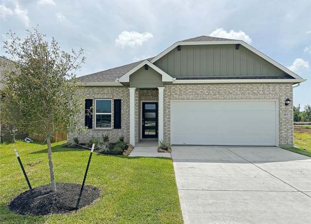 Property at 813 Apple Blossom Dr, La Marque, TX 77568, 3 beds, 2 baths