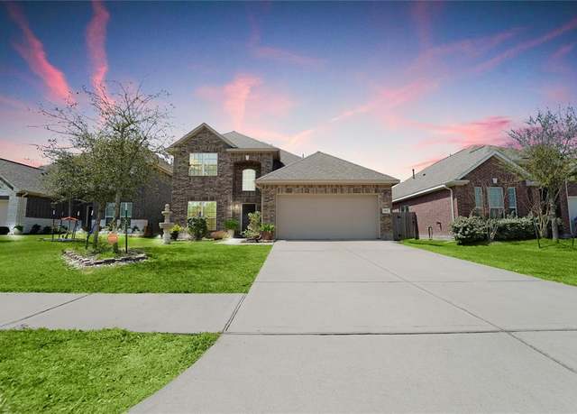 Property at 6411 Hidden Dunes Dr, Baytown, TX 77521, 4 beds, 2.5 baths