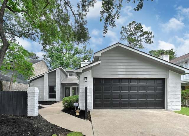 Property at 20006 18th Fairway Dr, Humble, TX 77346, 3 beds, 2.5 baths