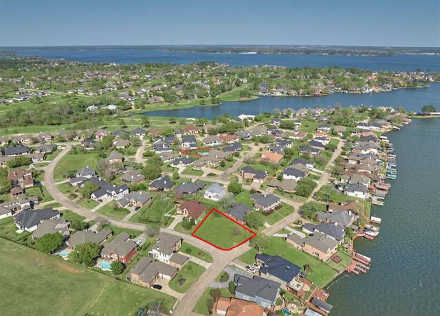 Property at 141 Waterford Way, Montgomery, TX 77356