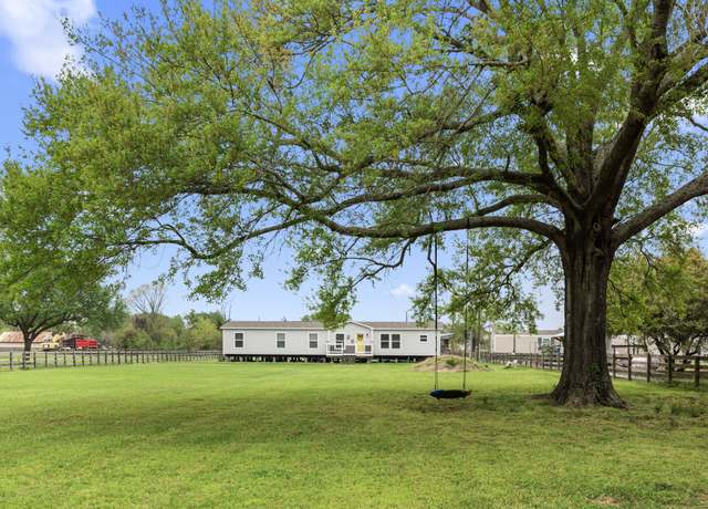 Property at 16106 Ladino Run St, Cypress, TX 77429, 4 beds, 2 baths