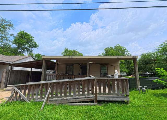 Property at 2605 Holly Ave, Pasadena, TX 77502, 3 beds, 1.5 baths