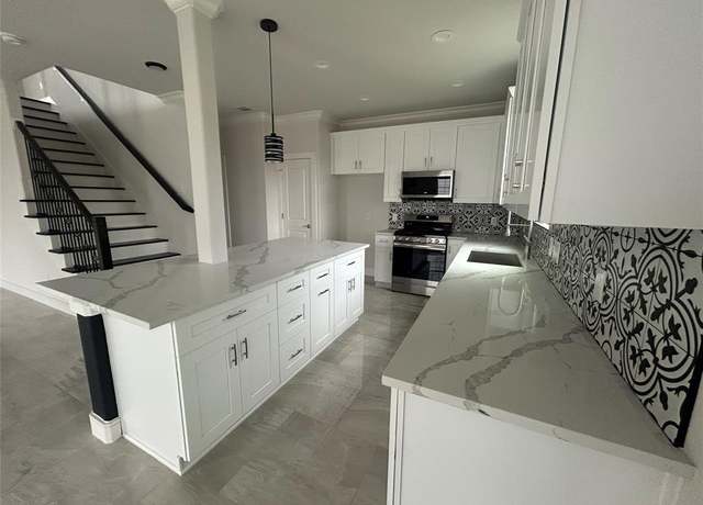 Property at 1215 6th St, South Houston, TX 77587, 3 beds, 2.5 baths