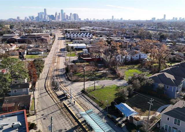 Property at 4701 Fulton St, Houston, TX 77009