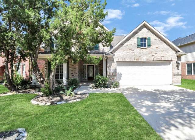 Property at 4843 Russett Ln, Sugar Land, TX 77479, 4 beds, 2.5 baths