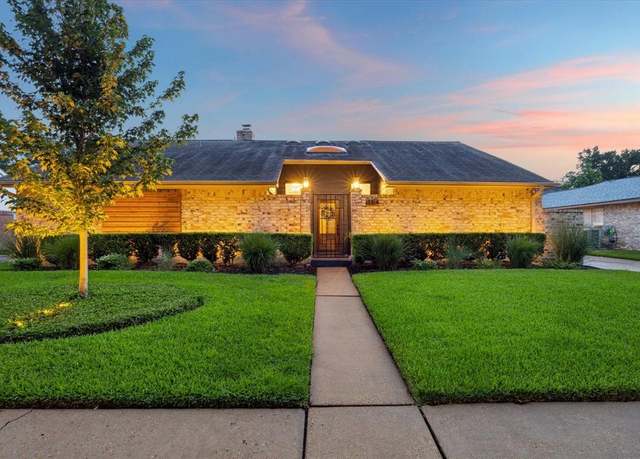 Property at 15814 Crestbrook Dr, Houston, TX 77059, 4 beds, 2.5 baths