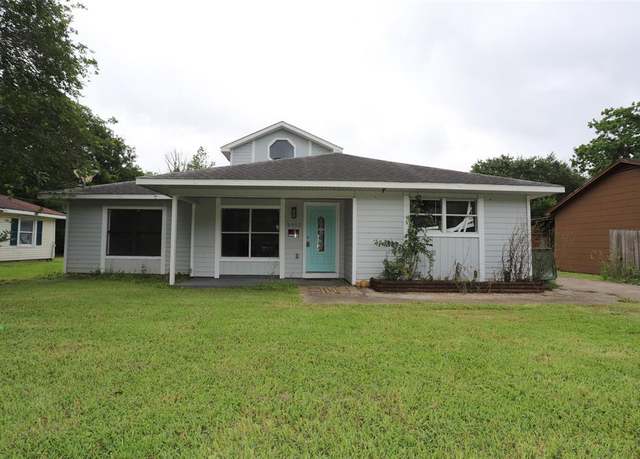 Property at 5952 Moonstone St, Port Arthur, TX 77640, 4 beds, 3.5 baths
