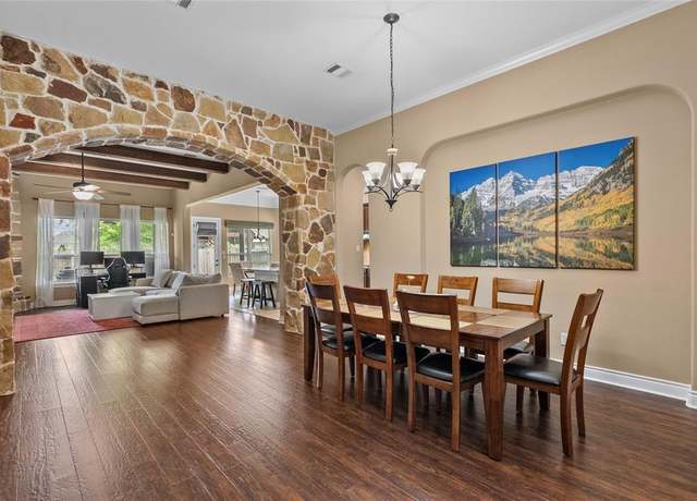 Property at 321 Westwood Dr, League City, TX 77573, 4 beds, 2 baths