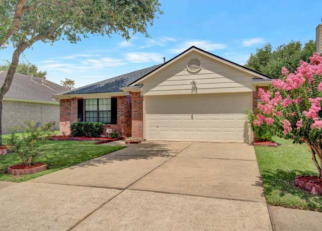 Property at 16106 Darwood Ct, Houston, TX 77083, 3 beds, 2 baths