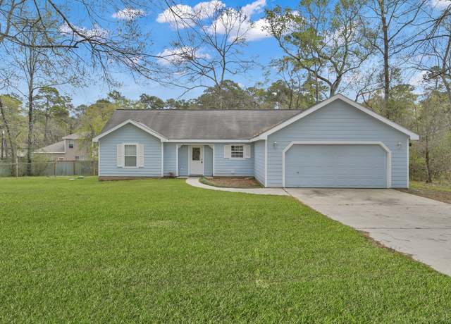 Property at 1015 Chickasaw Dr, Montgomery, TX 77316, 3 beds, 2 baths