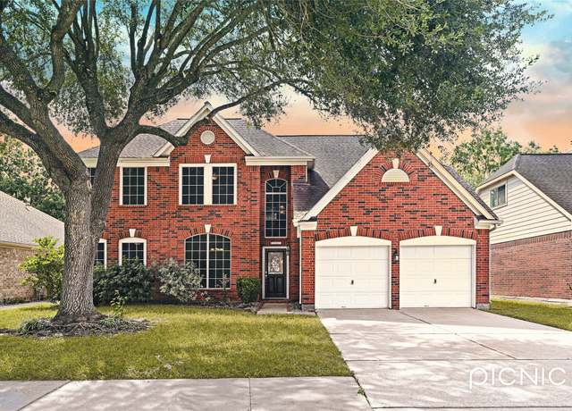 Property at 5107 Arborwood Dr, League City, TX 77573, 4 beds, 3 baths