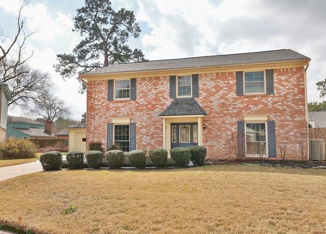 Property at 22711 Elm Bark St, Tomball, TX 77375, 4 beds, 2.5 baths