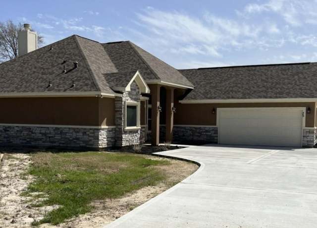 Property at 19 High Mdw, Trinity, TX 75862, 3 beds, 2.5 baths