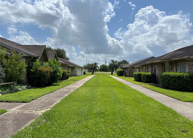 Property at 8330 Leamont Dr, Houston, TX 77072, 2 beds, 1 bath