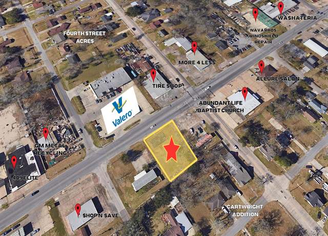 Property at 2555 S 4th St, Beaumont, TX 77701