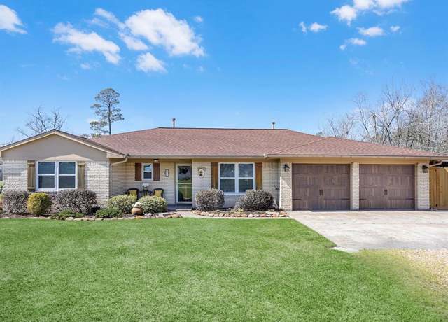 Property at 316 N Magnolia St, Highlands, TX 77562, 3 beds, 2 baths