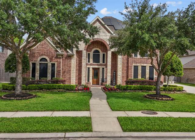 Property at 2306 Scarlatti Dr, Pearland, TX 77581, 5 beds, 3.5 baths