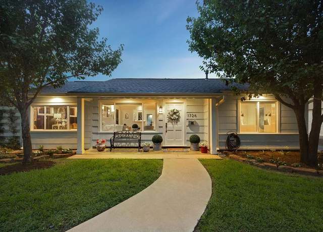 Property at 1726 Saxon Dr, Houston, TX 77018, 2 beds, 1.5 baths