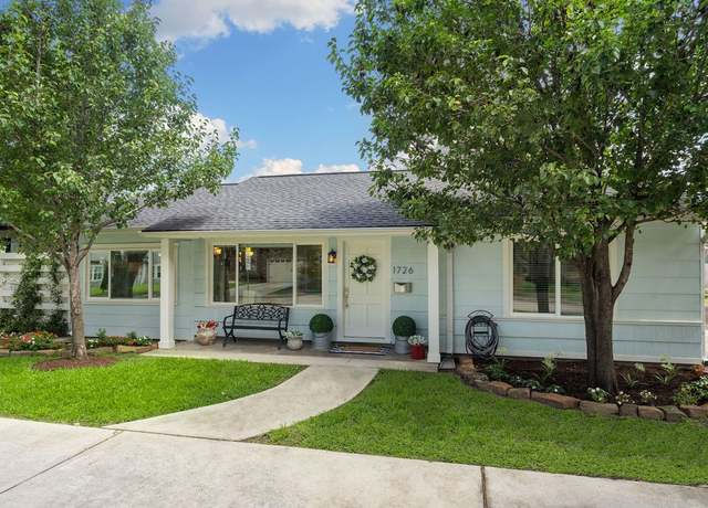 Property at 1726 Saxon Dr, Houston, TX 77018, 2 beds, 1.5 baths
