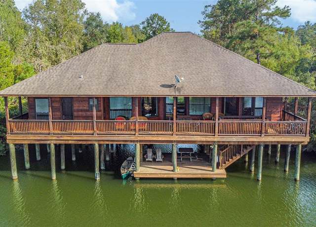 Property at 8 Smith Loop S, Cleveland, TX 77327, 3 beds, 3 baths