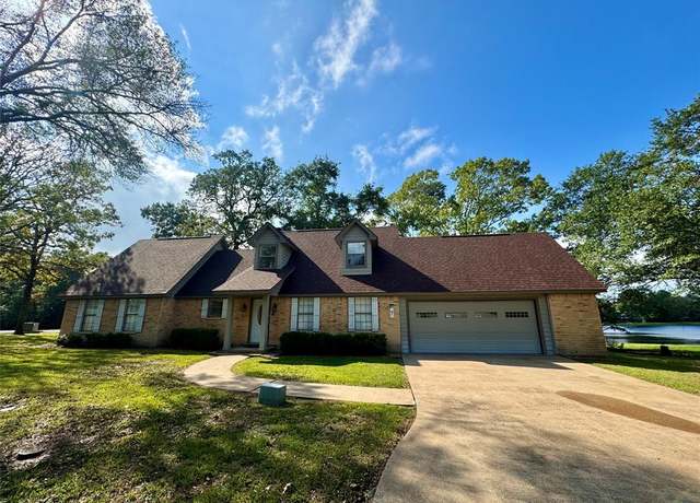 Property at 117 Brookside Dr, Trinity, TX 75862, 4 beds, 2 baths