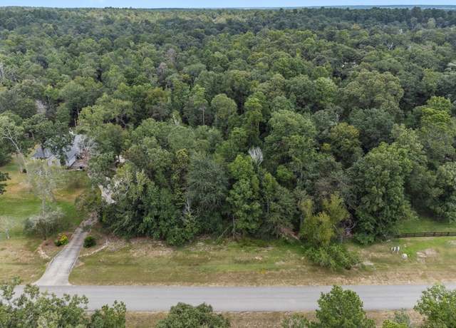 Property at 6464 Rolling Oak Dr, Montgomery, TX 77316