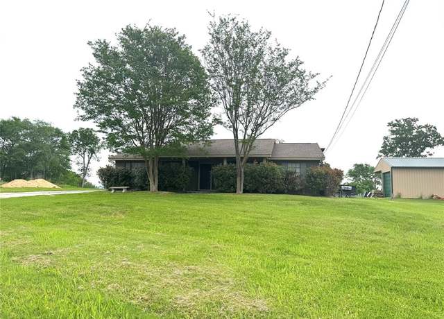 Property at 528 Indian Hill Blvd, Livingston, TX 77351, 4 beds, 3 baths