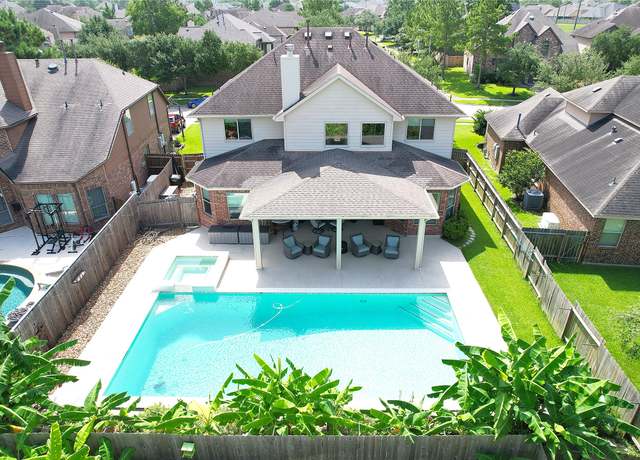 Property at 17315 Cumberland Park Ln, Humble, TX 77346, 4 beds, 3.5 baths
