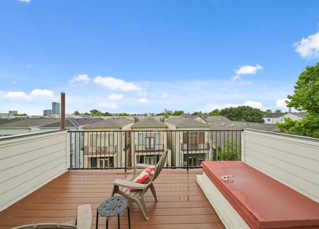 Property at 816 Lester St, Houston, TX 77007, 3 beds, 3.5 baths
