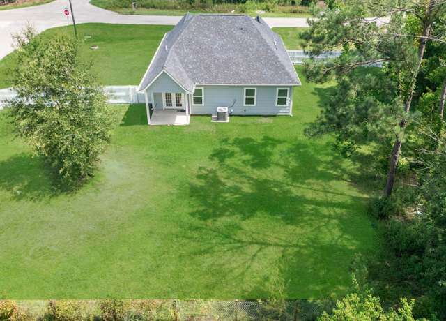 Property at 984 County Road 340, Cleveland, TX 77327, 3 beds, 2 baths