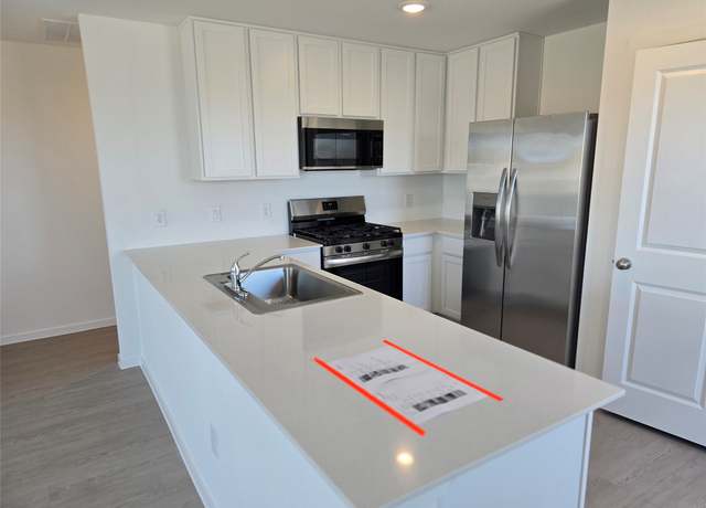 Property at 17941 Valle Cupa Ln, New Caney, TX 77357, 3 beds, 2 baths