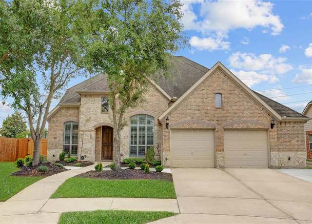 Property at 3803 Dover Bluff Ln, Sugar Land, TX 77479, 4 beds, 3.5 baths