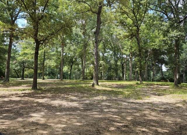 Property at 300 Cheyenne Rd, Conroe, TX 77316
